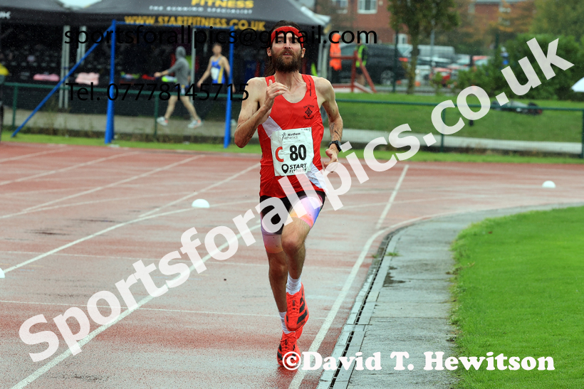 Senior Mens 6 Stage 2025 Northern Athletics Autumn Road Relays, Leigh, Lancashire. Photo: David T. Hewitson/Sports for All Pics